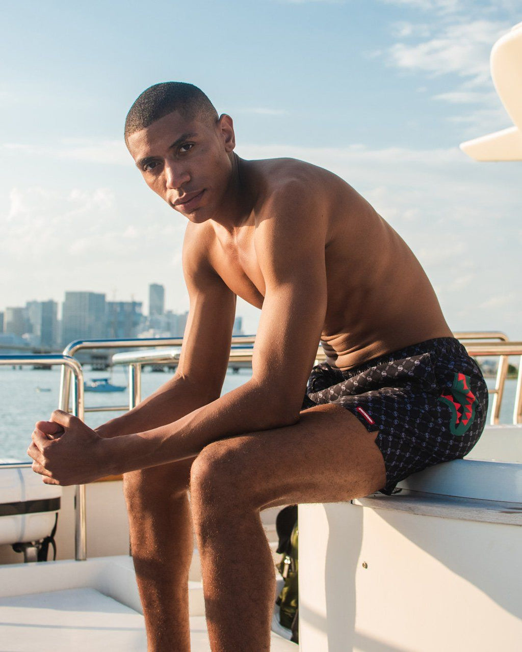 MIDNIGHT MONEY PATTERN SHOTO SWIM TRUNKS