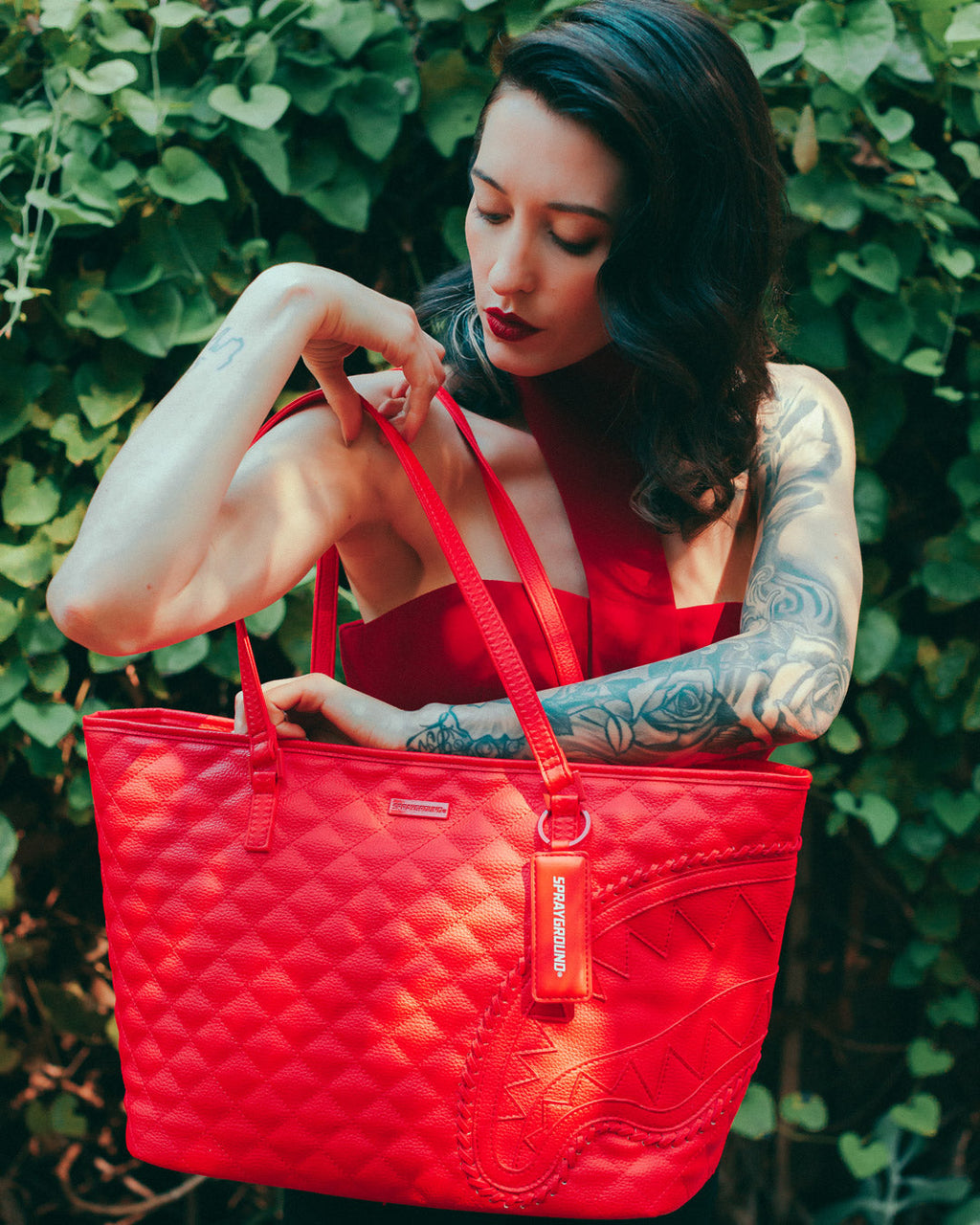RED RIVIERA TOTE
