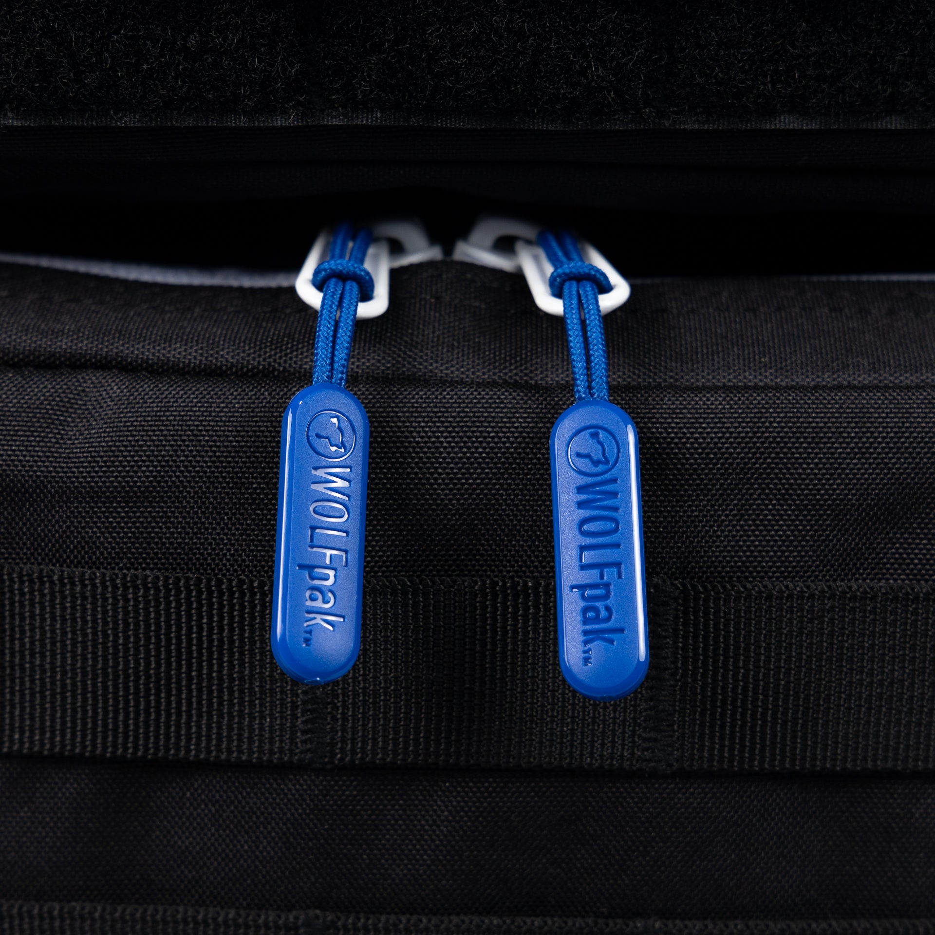 35L Backpack Power Slap Black